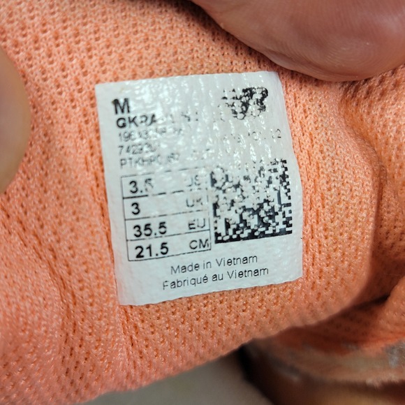 New Balance Rave‎ Run 2 Kids Running Shoes Size 3.5 Pink White Athletic Sneakers - Picture 9 of 9